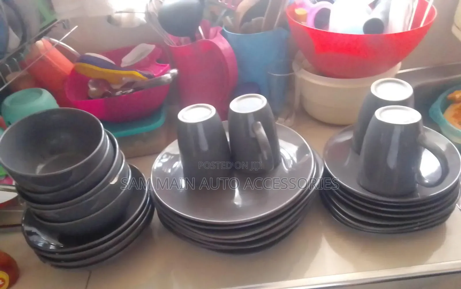 Second Hand Ceramic Dinner Set
