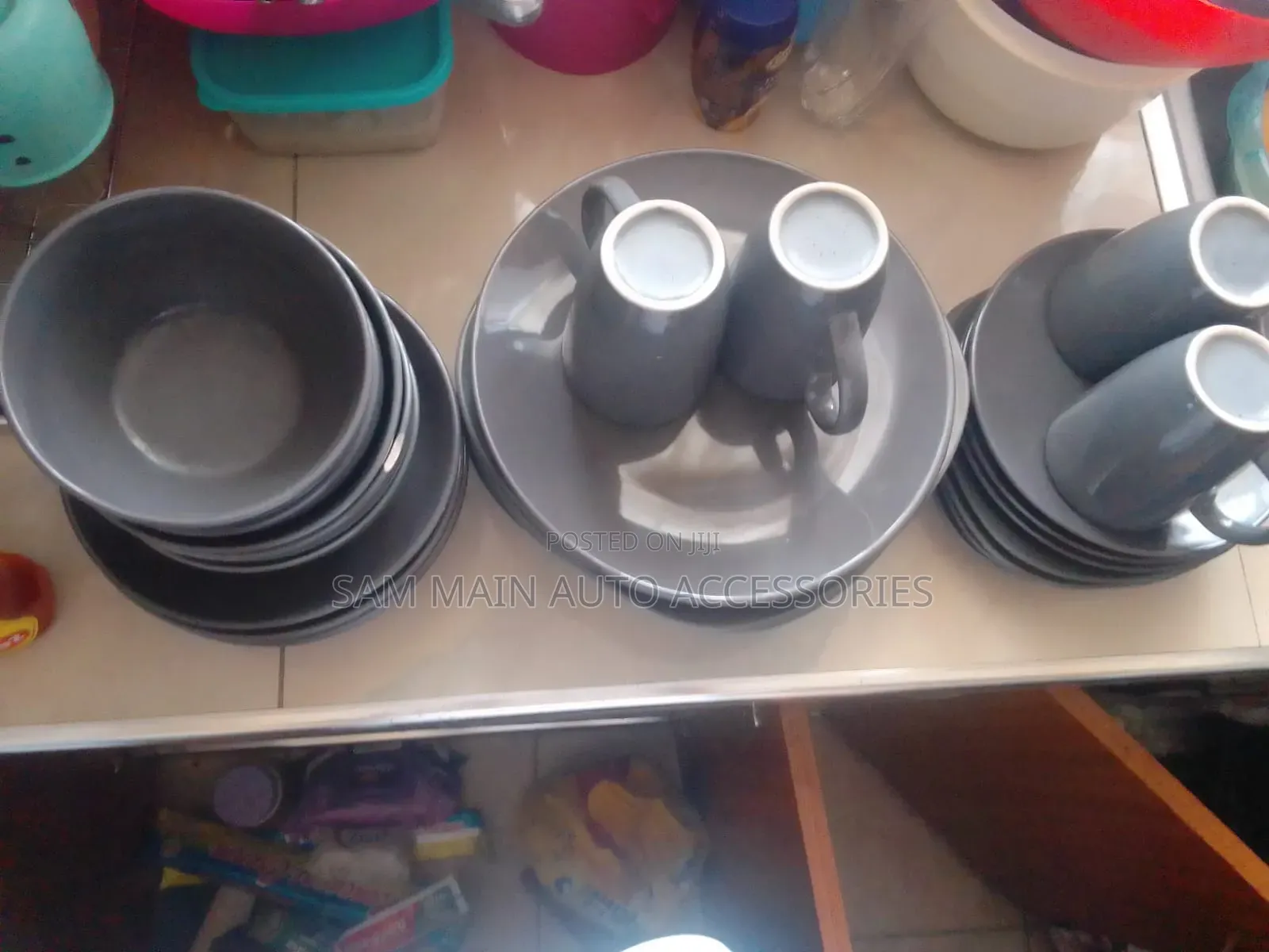 Second Hand Ceramic Dinner Set