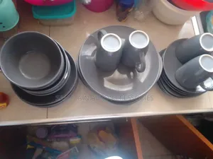 Second Hand Ceramic Dinner Set