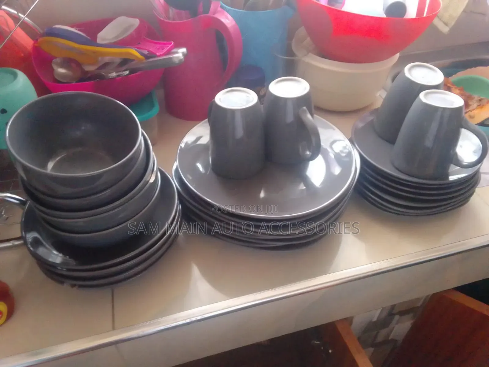 Second Hand Ceramic Dinner Set
