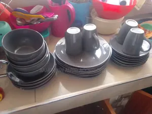 Second Hand Ceramic Dinner Set