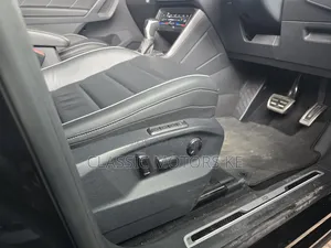 Volkswagen Tiguan 2023 Black