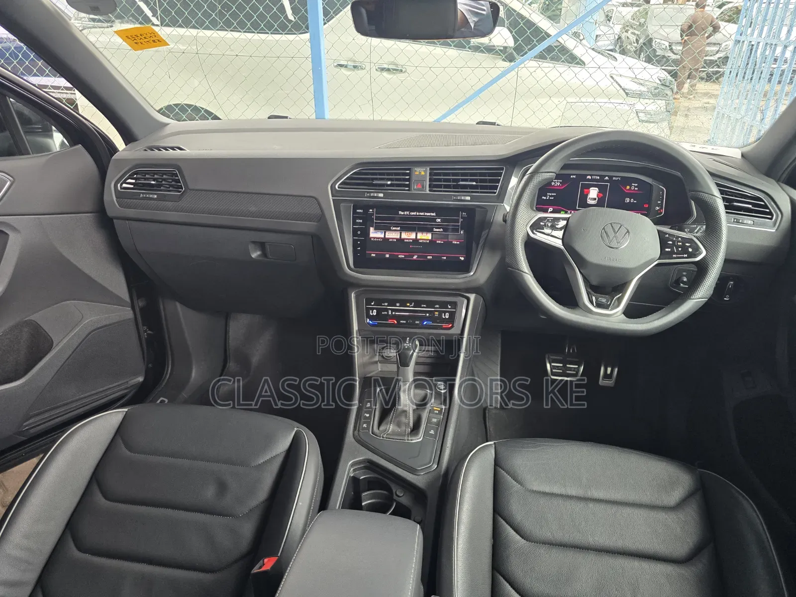 Volkswagen Tiguan 2023 Black