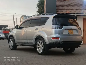Mitsubishi Outlander 2011 Silver