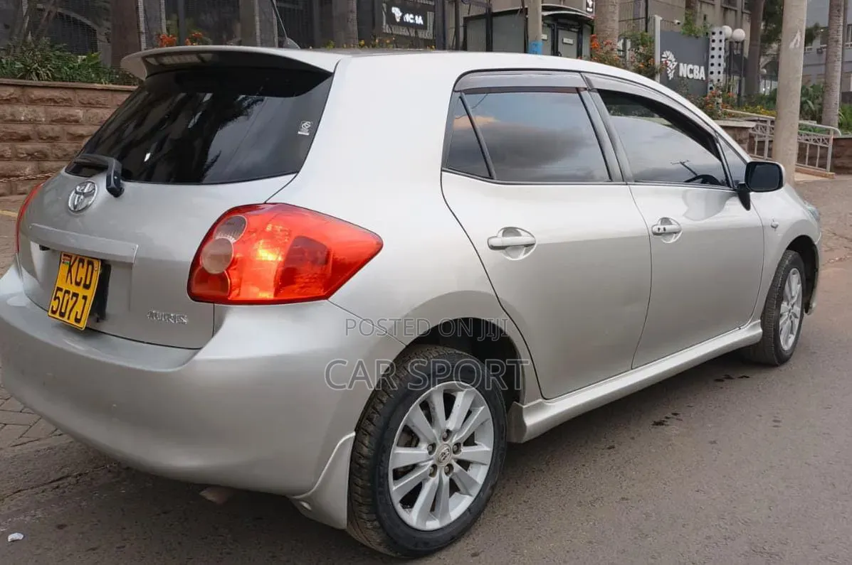 Toyota Auris 2008 Silver