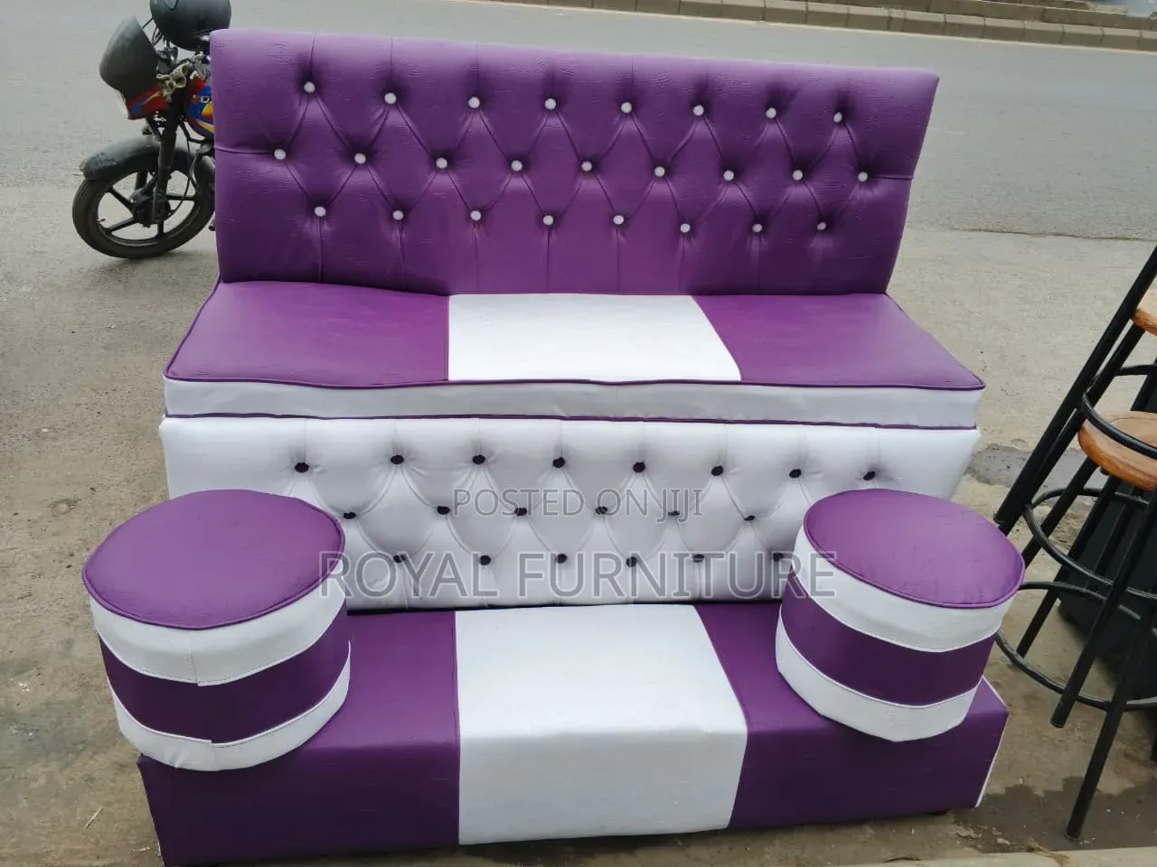 Pedicure Seat Purple and White