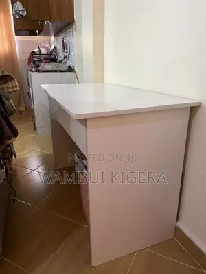 Desk/Table