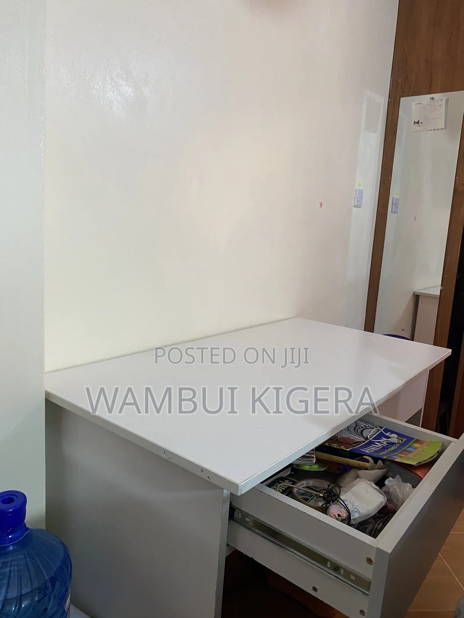 Desk/Table