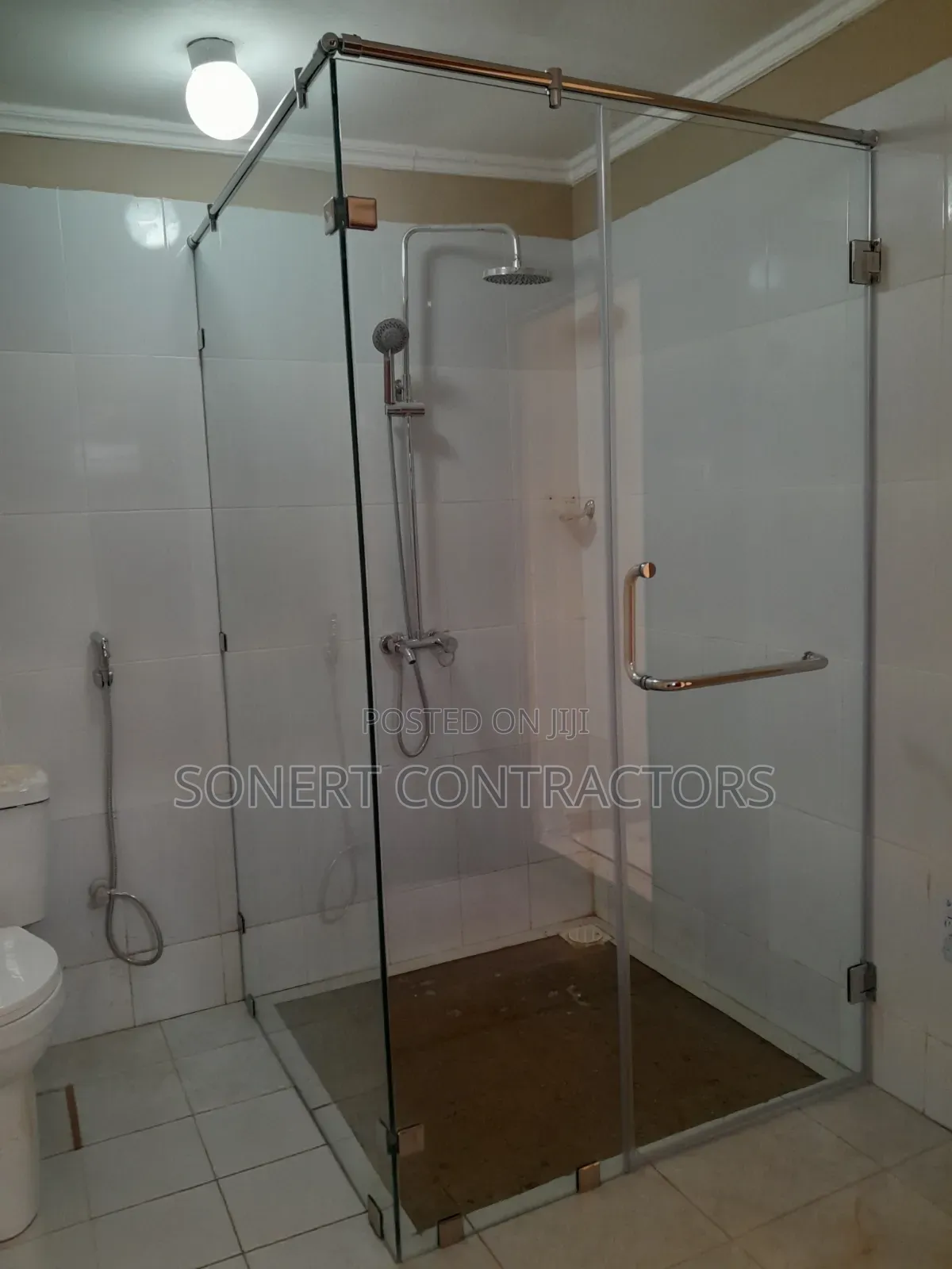 Clear Glass Shower Cubicle