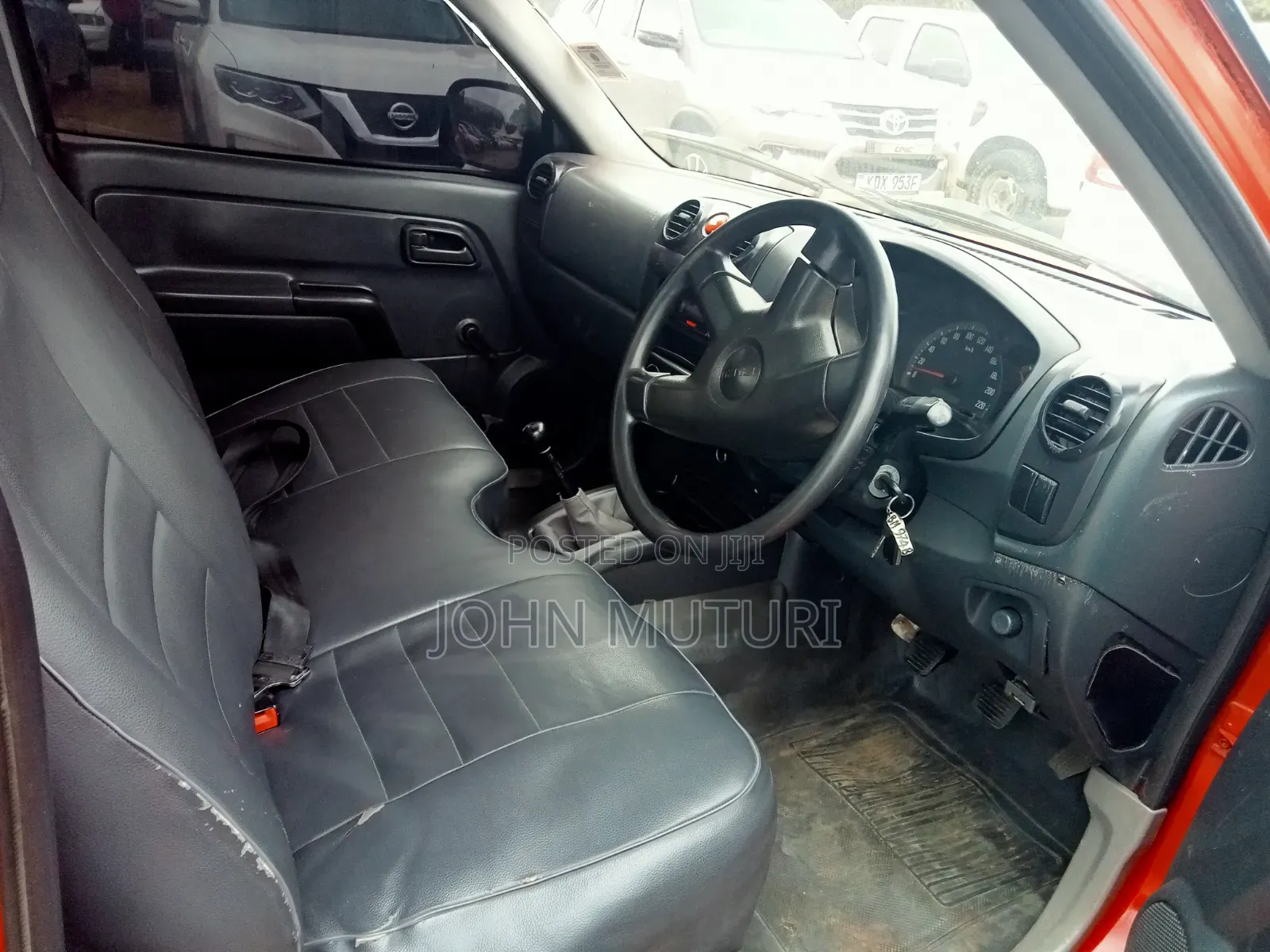 Isuzu D-MAX 2010 Red