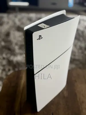 PS5 Slim 1TB Disc Edition + 2 Controllers + 14 Games [Preowned 1 Mnth]