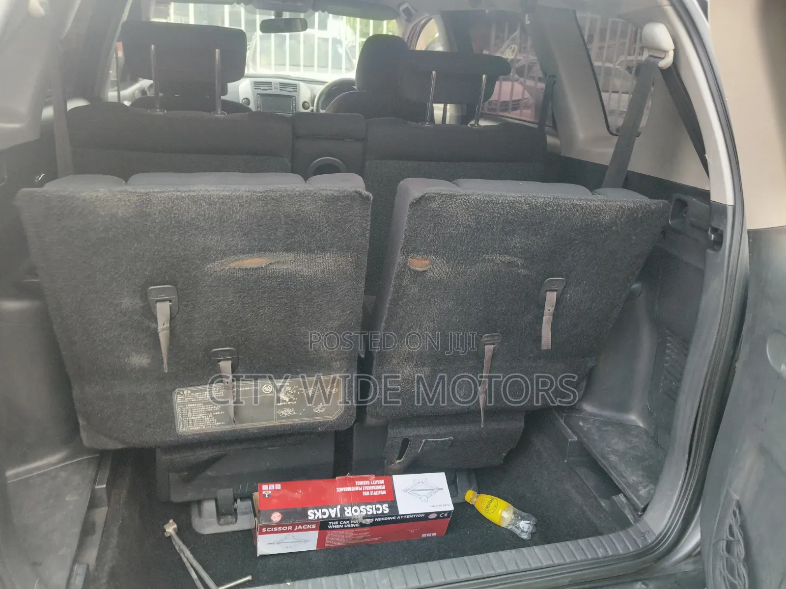 Toyota Vanguard 2010 Gray