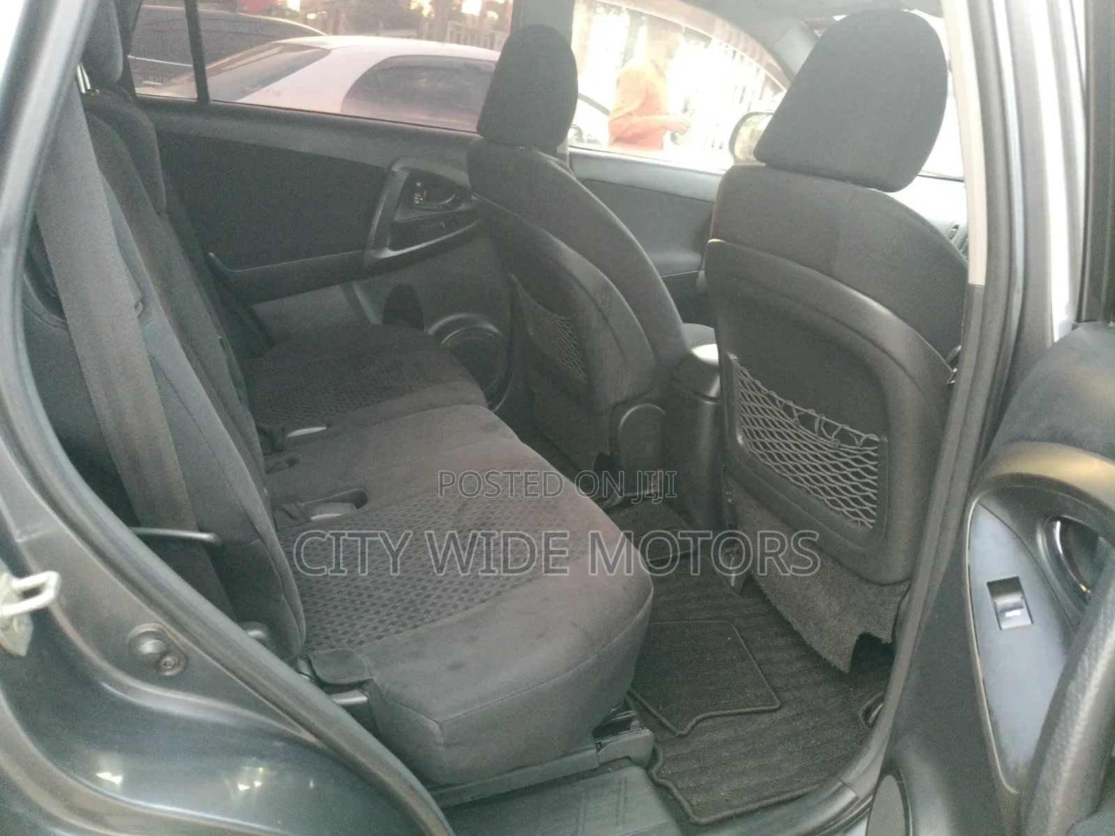 Toyota Vanguard 2010 Gray