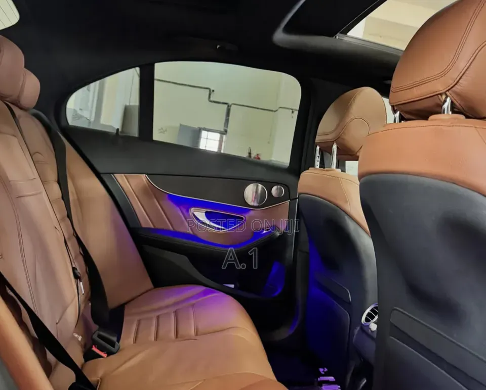 Mercedes-Benz C200 2019 Pearl