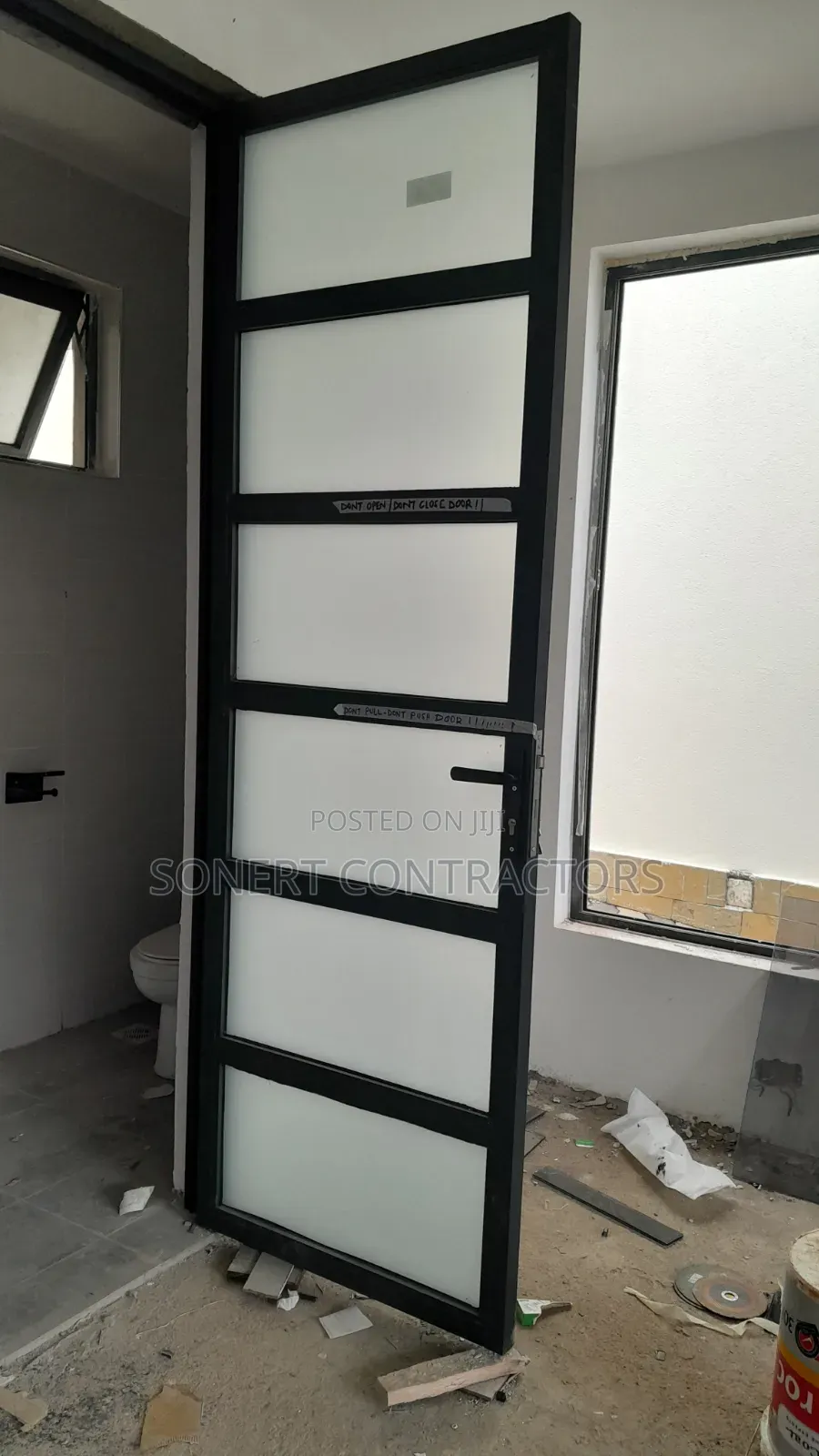 Classy Toilet Modern Aluminiun Glass Door