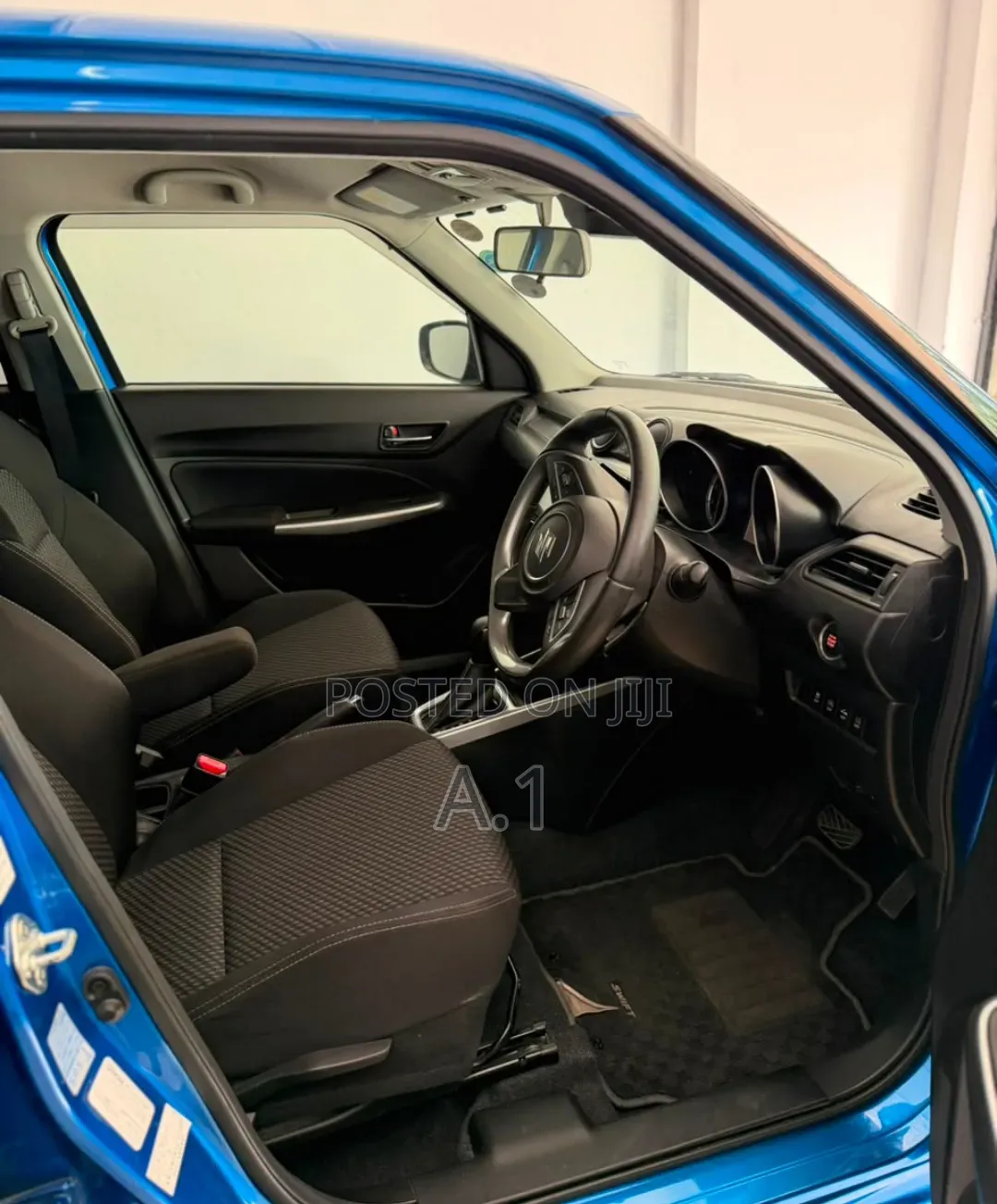 Suzuki Swift 2019 Blue
