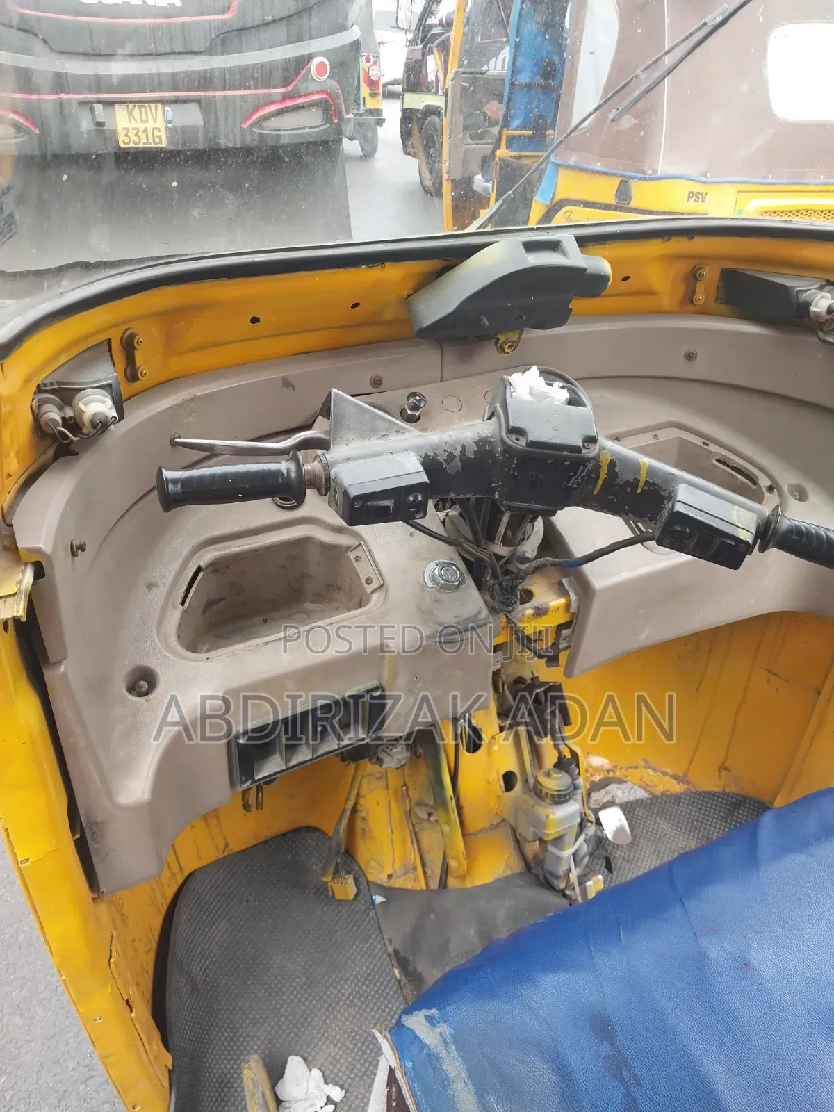Bajaj RE 2014 Yellow