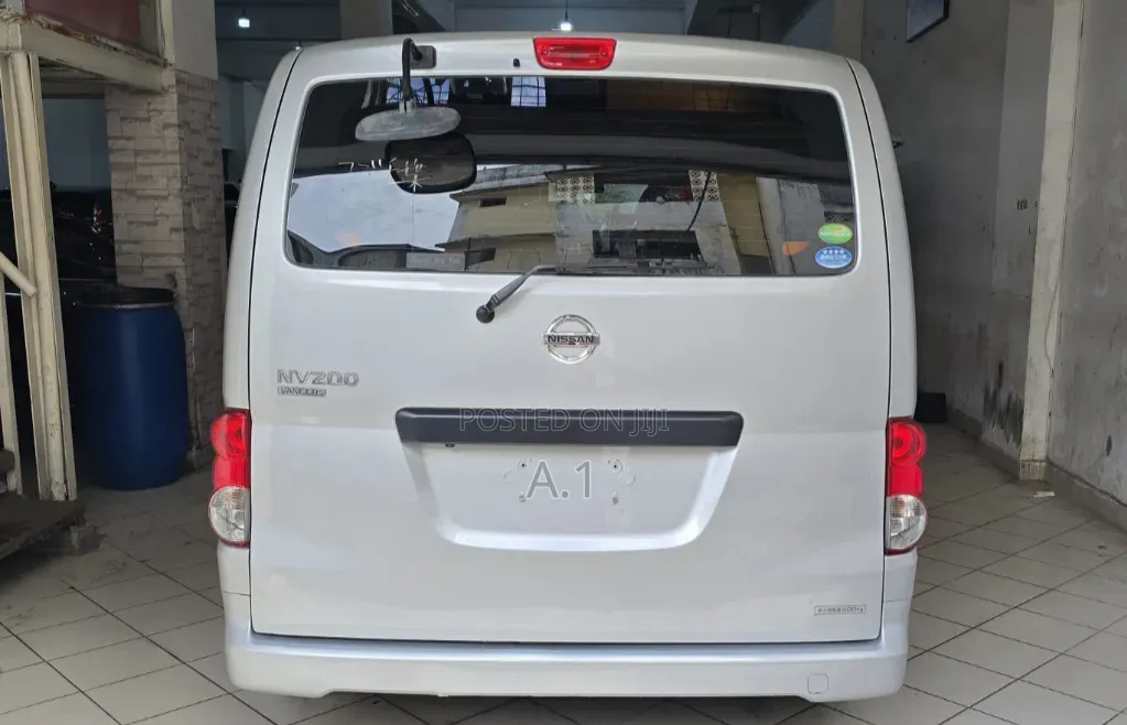 Nissan NV200 2019 Silver