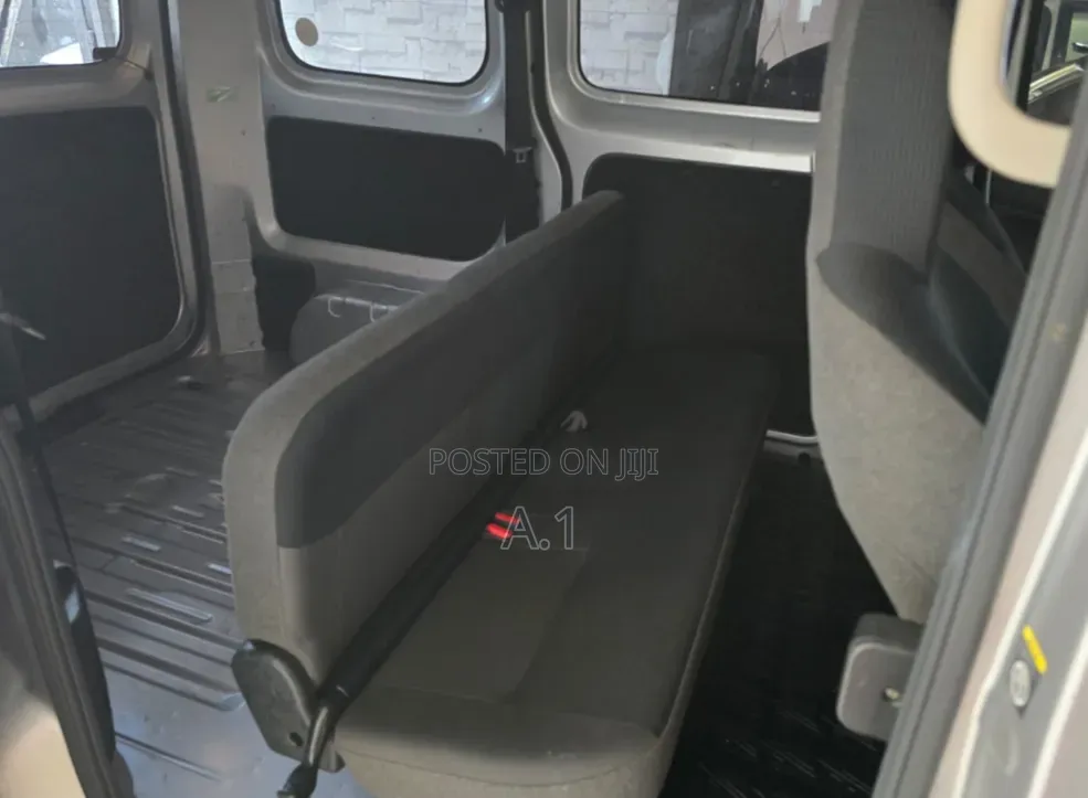 Nissan NV200 2019 Silver