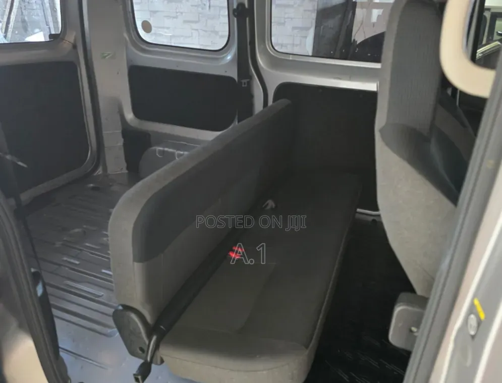 Nissan NV200 2019 Silver