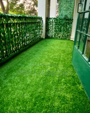 Best for Balcony Privacy Fence and Grass Carpet