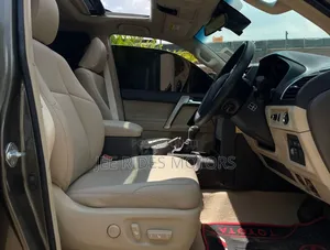 Toyota Land Cruiser Prado 2018 Brown