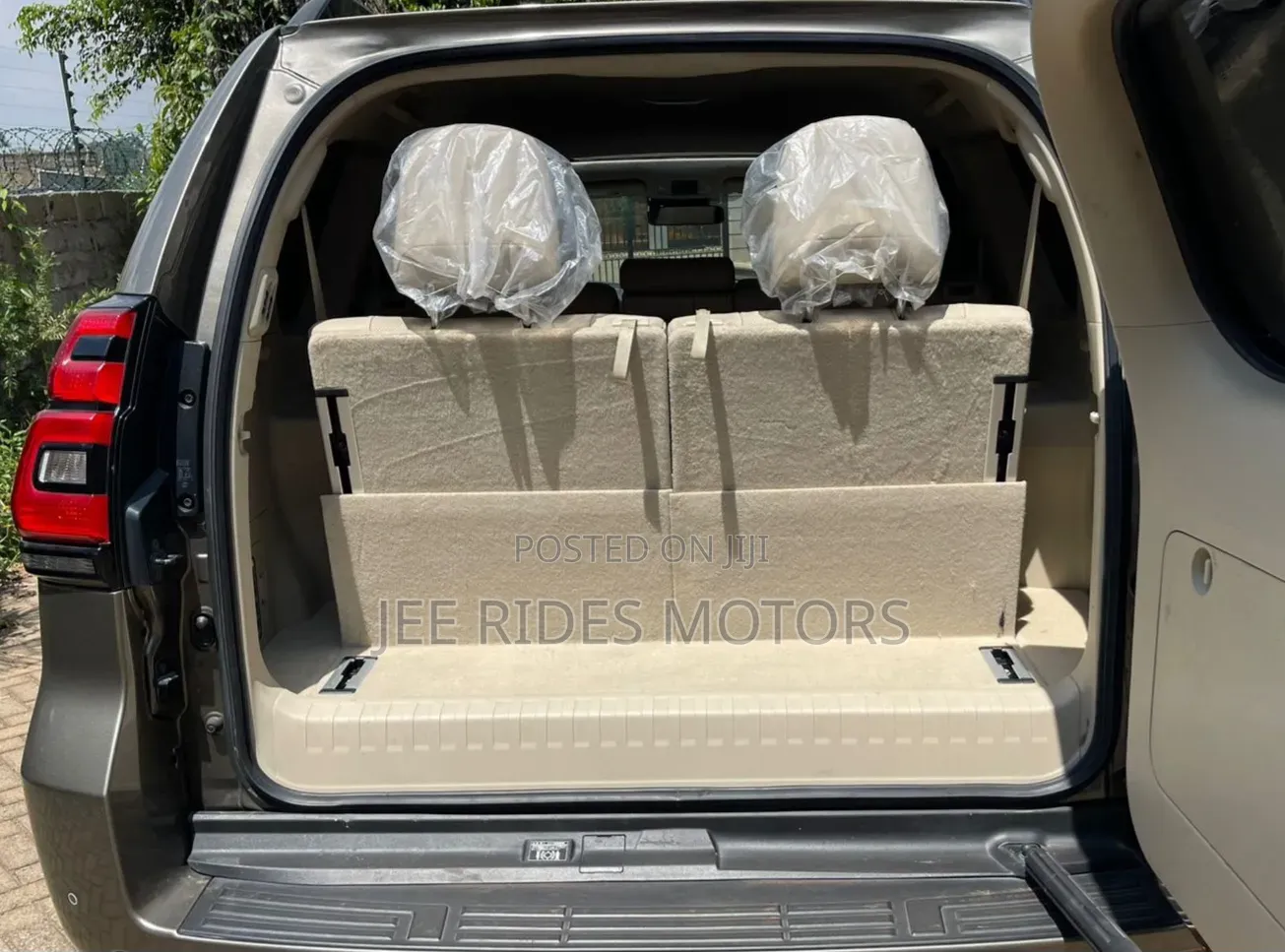 Toyota Land Cruiser Prado 2018 Brown