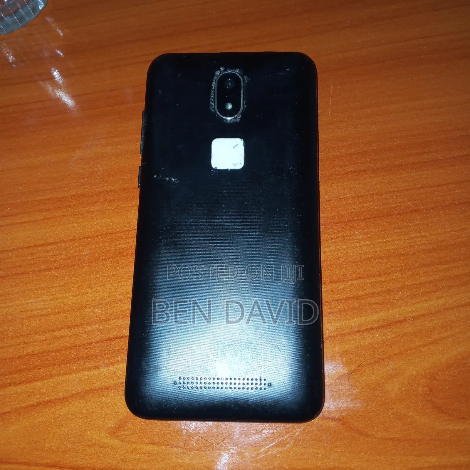 Neon Ray 8 GB Black