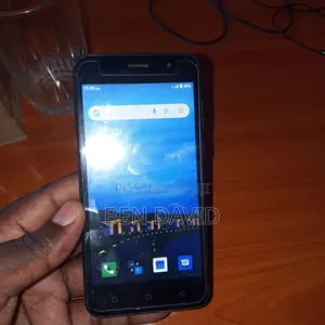 Neon Ray 8 GB Black