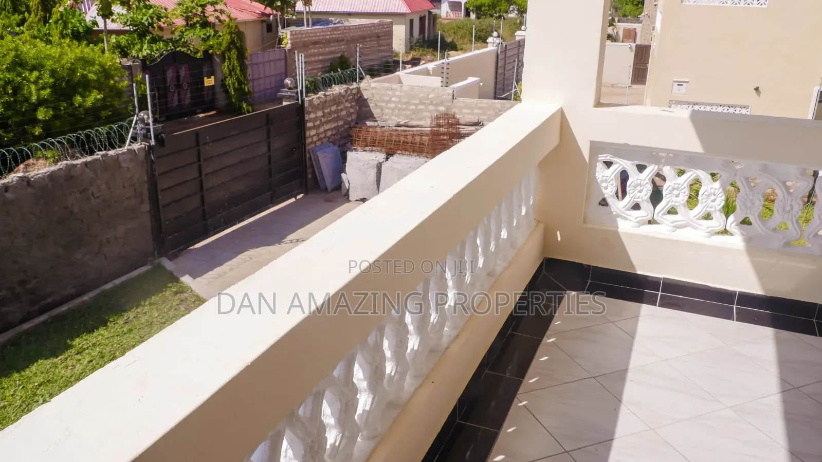 4bdrm Maisonette in Mvindeni Plus Dsq, Diani for sale