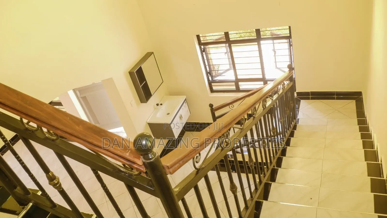 4bdrm Maisonette in Mvindeni Plus Dsq, Diani for sale