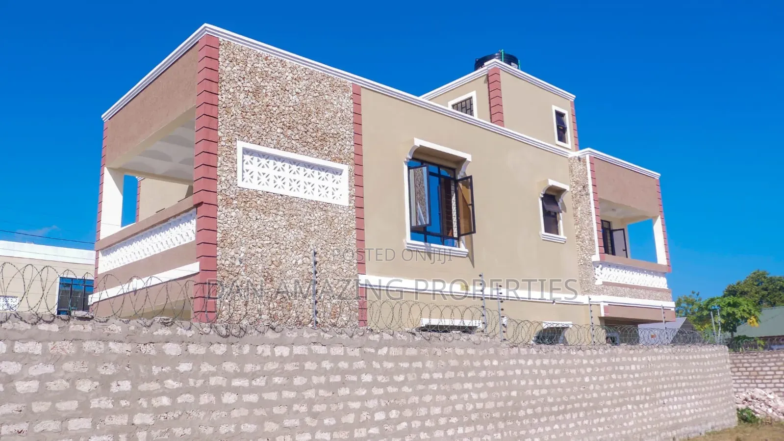 4bdrm Maisonette in Mvindeni Plus Dsq, Diani for sale