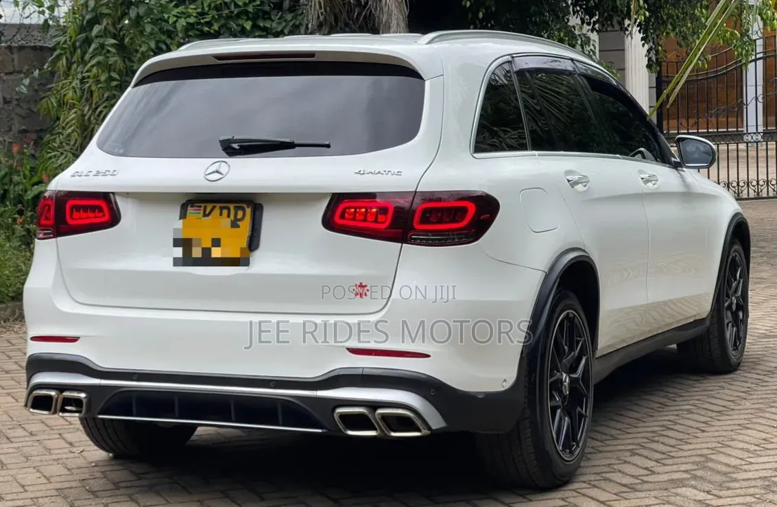 Mercedes-Benz GLC-Class 2016 Silver