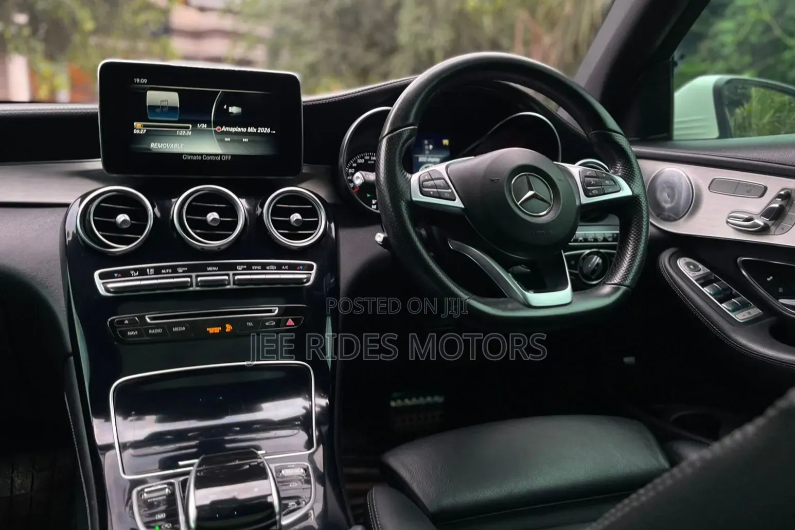 Mercedes-Benz GLC-Class 2016 Silver