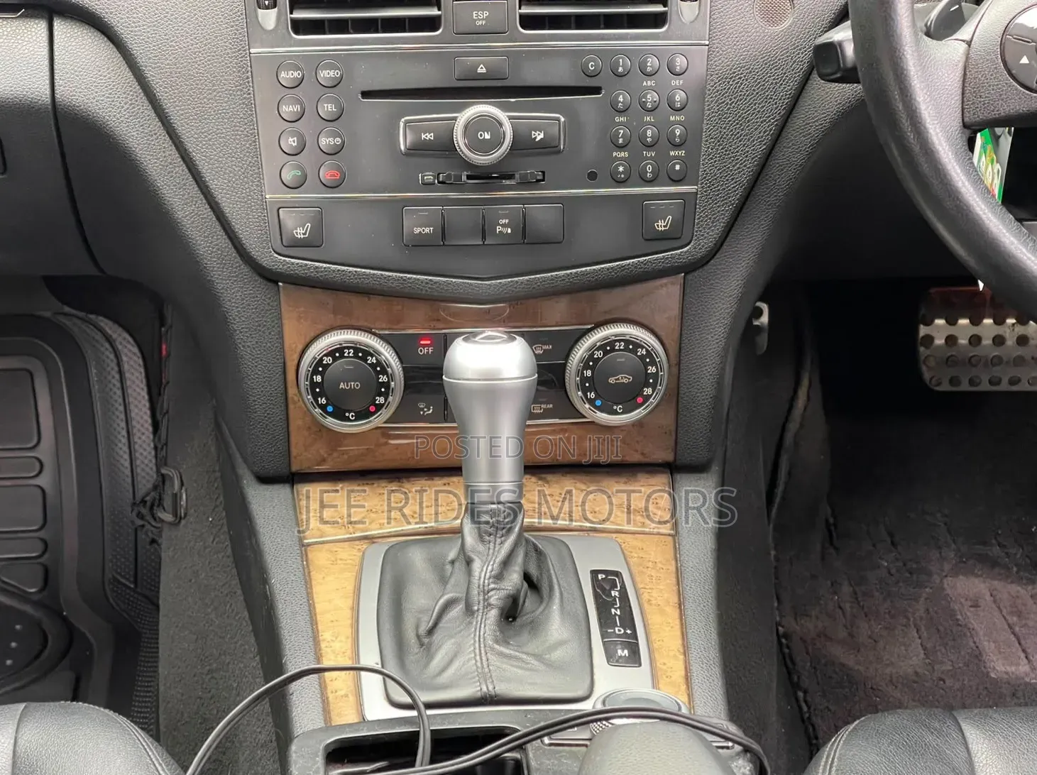 Mercedes-Benz C200 2009 Pearl