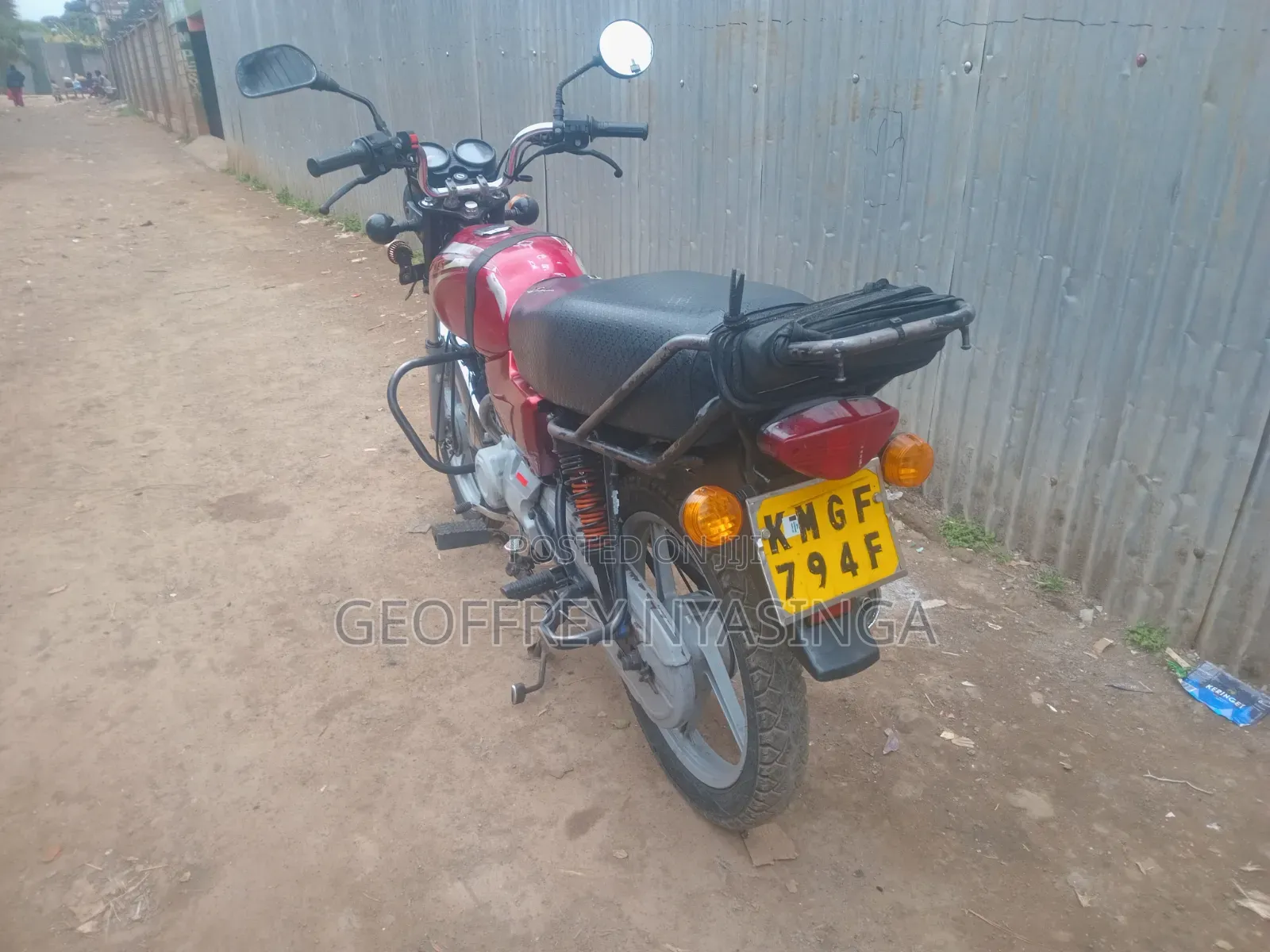 Bajaj Boxer 100 2023 Red