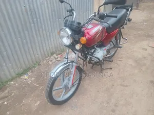 Bajaj Boxer 100 2023 Red