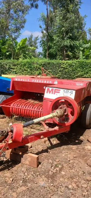 Massy Ferguson 124