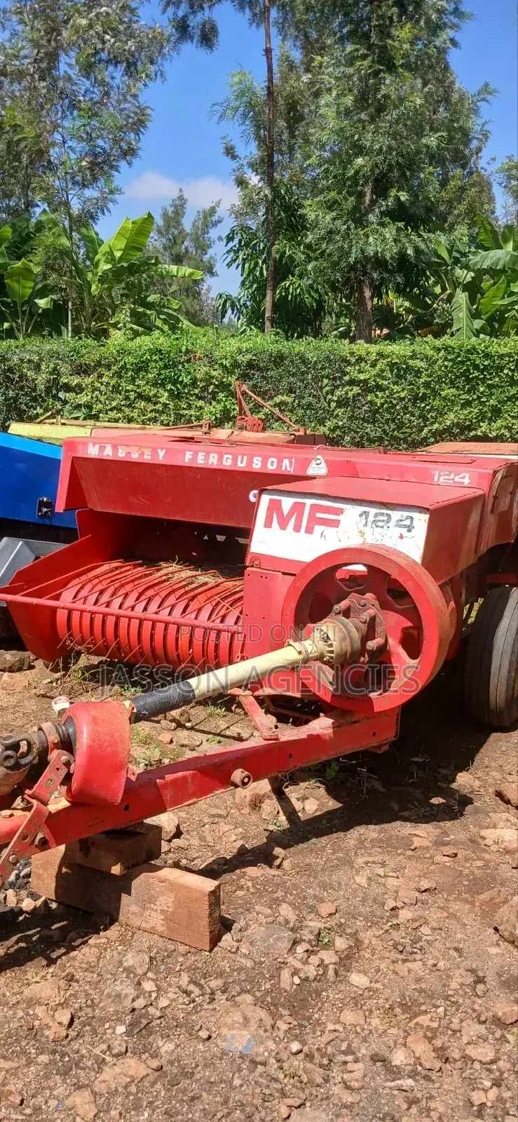 Massy Ferguson 124