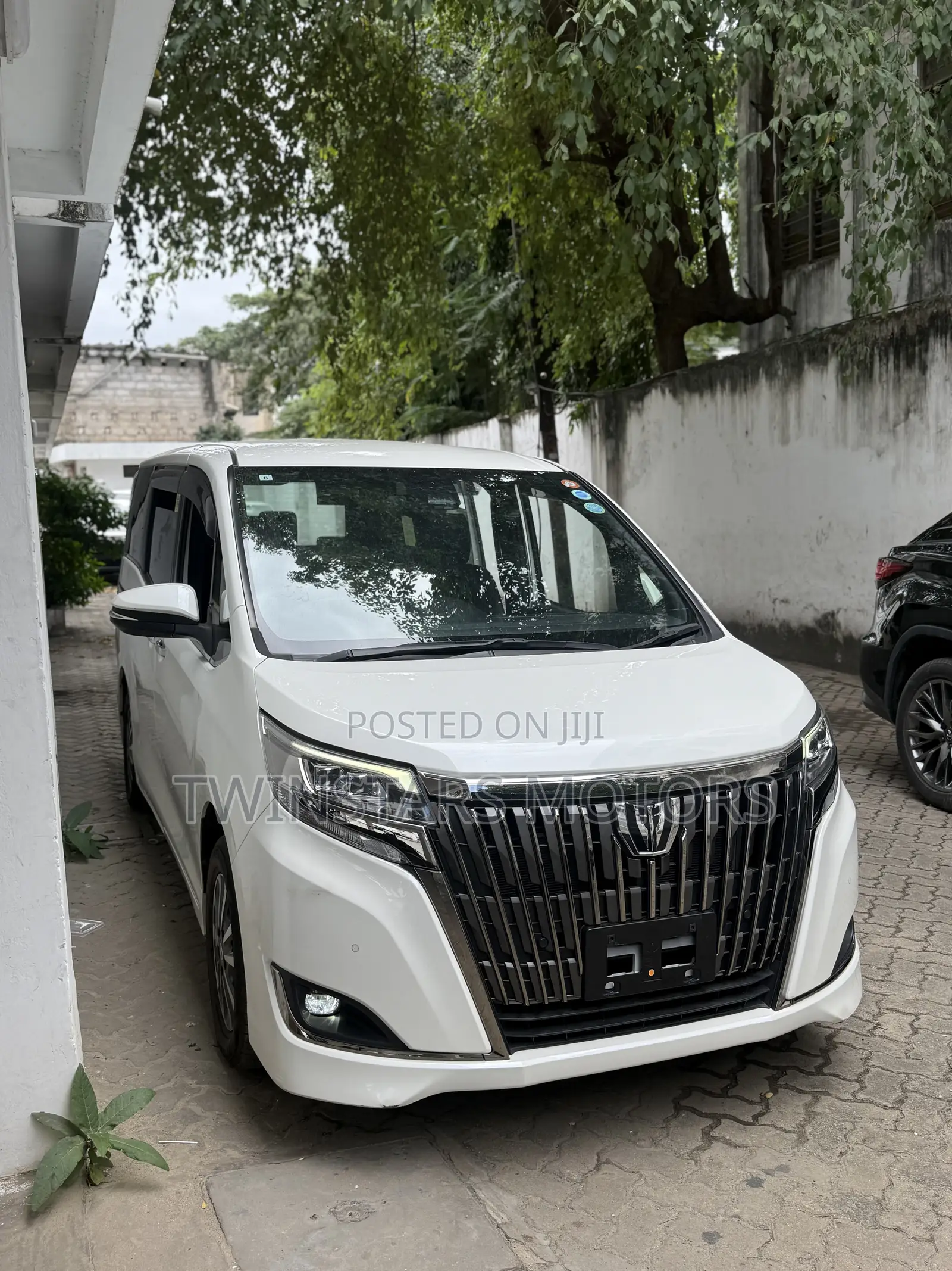 Toyota Esquire 2.0 AWD (7 seater) 2019 White