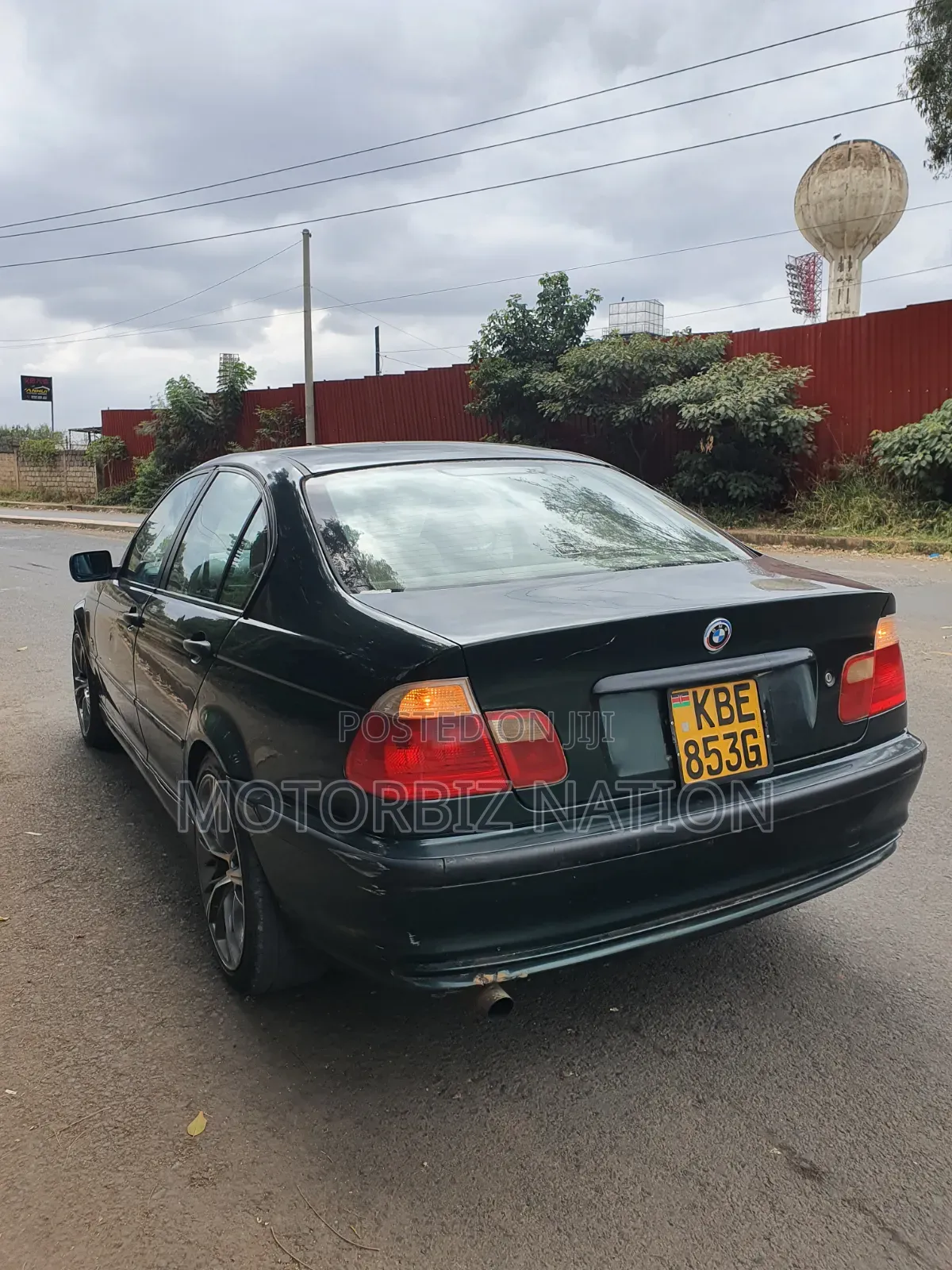 BMW 318i 2004 Green