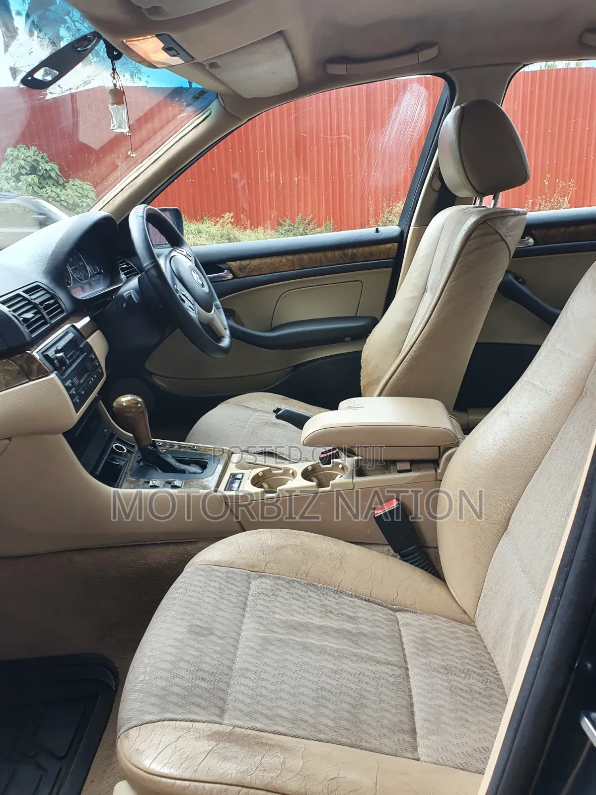 BMW 318i 2004 Green