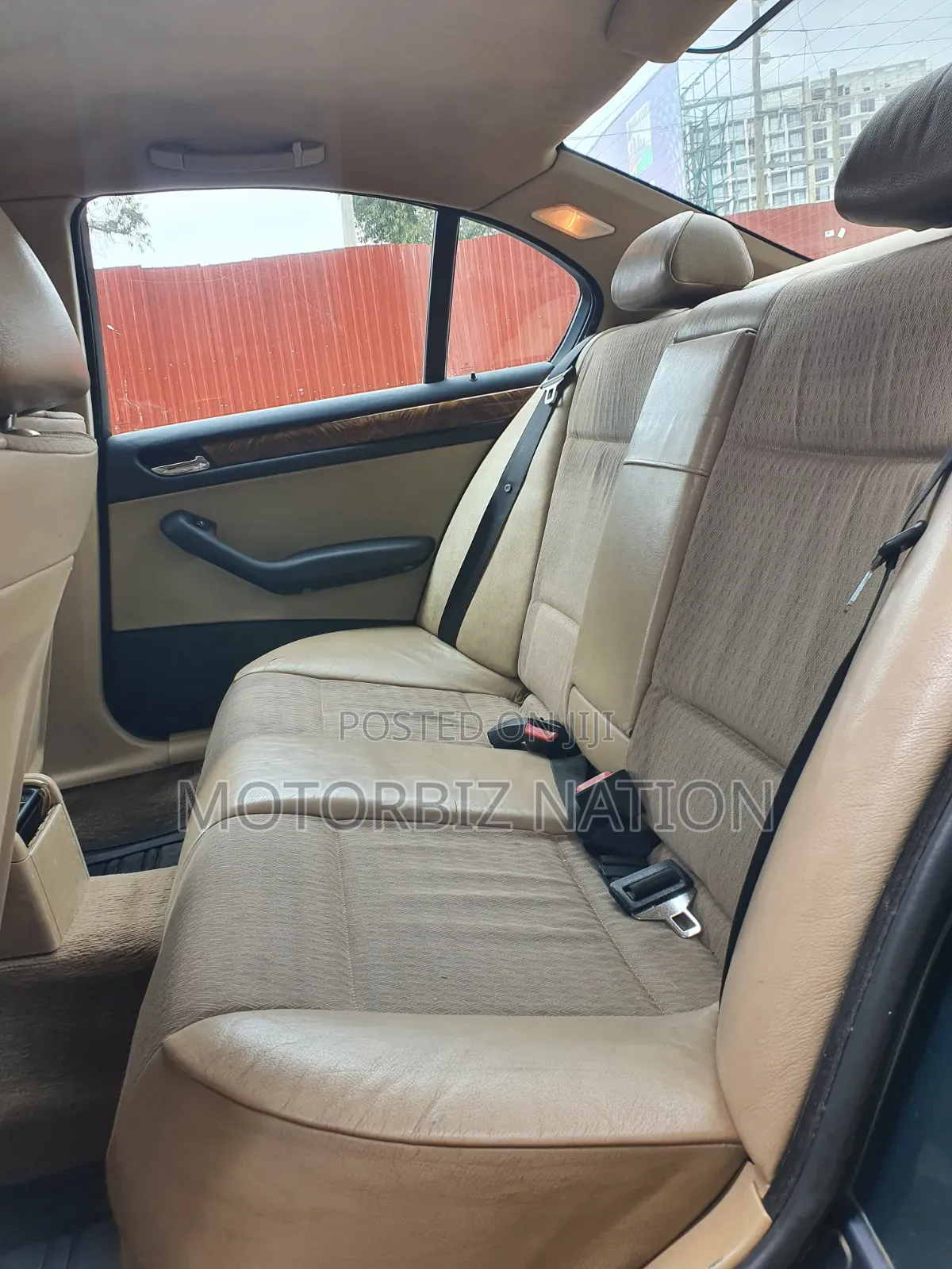 BMW 318i 2004 Green