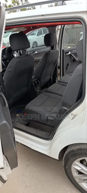 Volkswagen Touran 2004 White