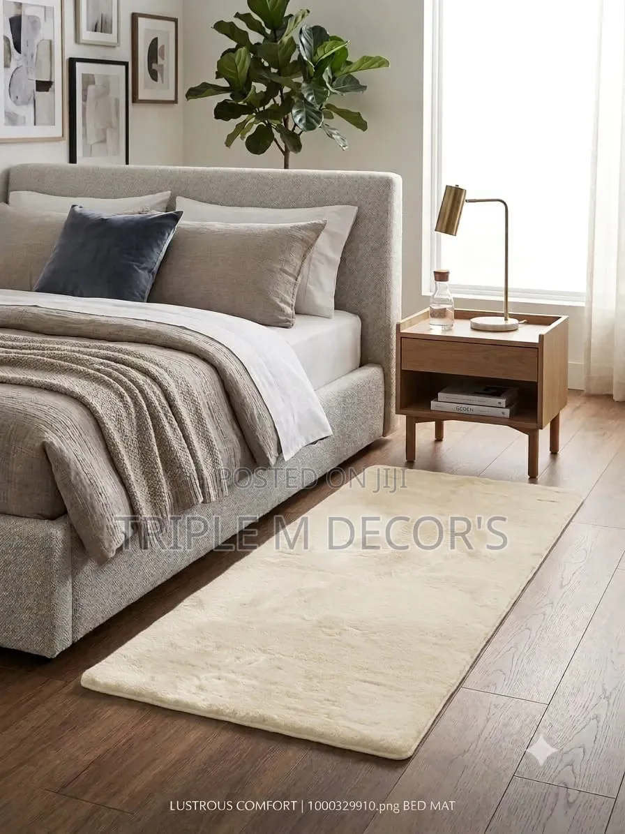 Premium Rabbit Fur Bedside Mat