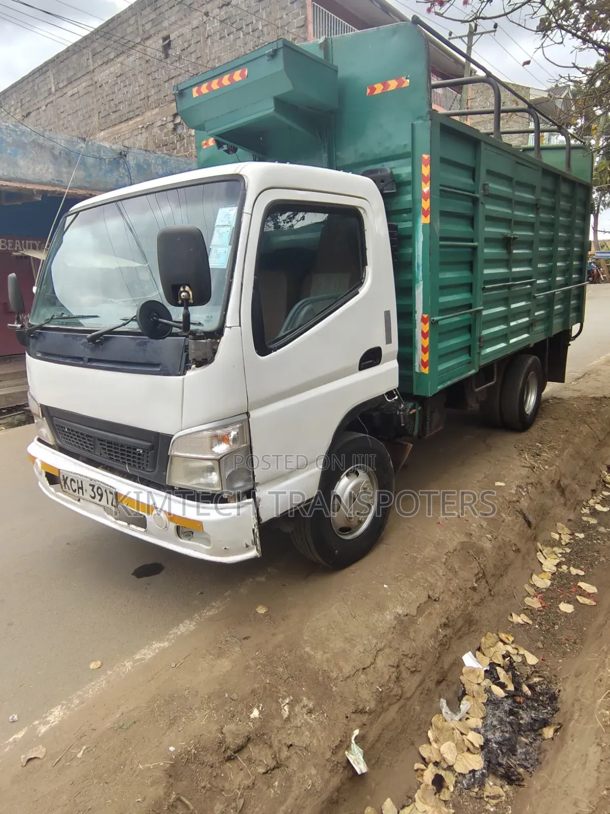 Mitsubishi Canter 2016 White