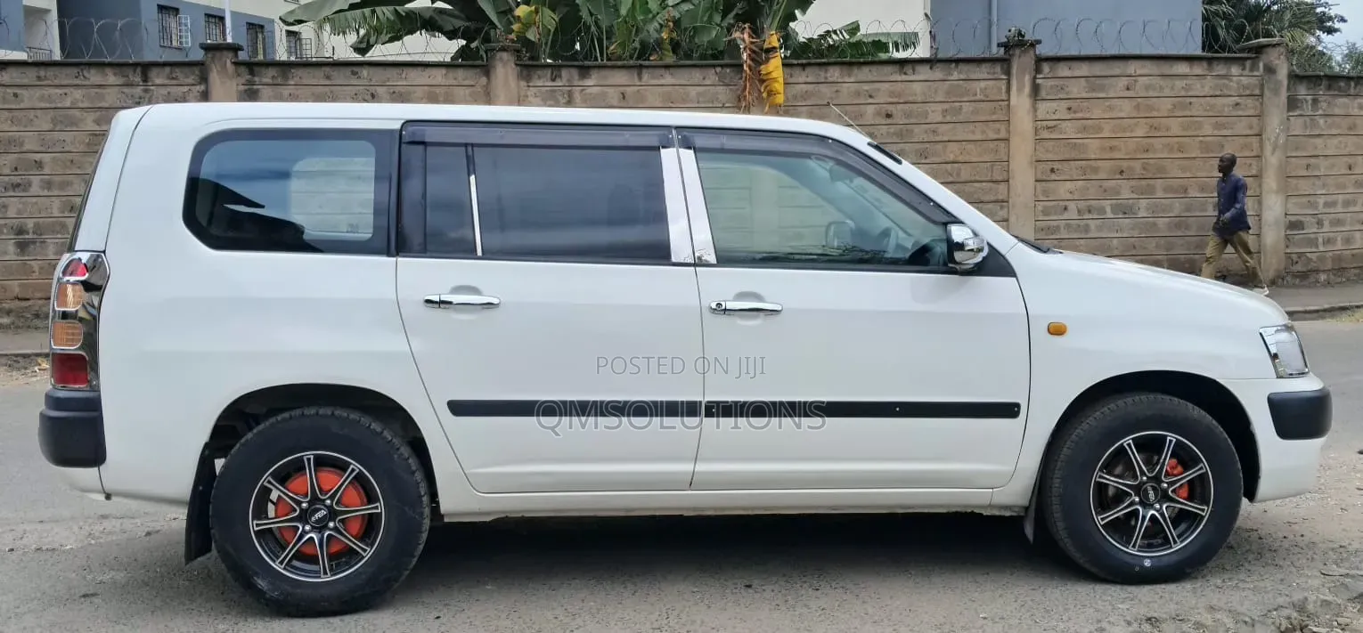Toyota Succeed SV Premium 2014 White