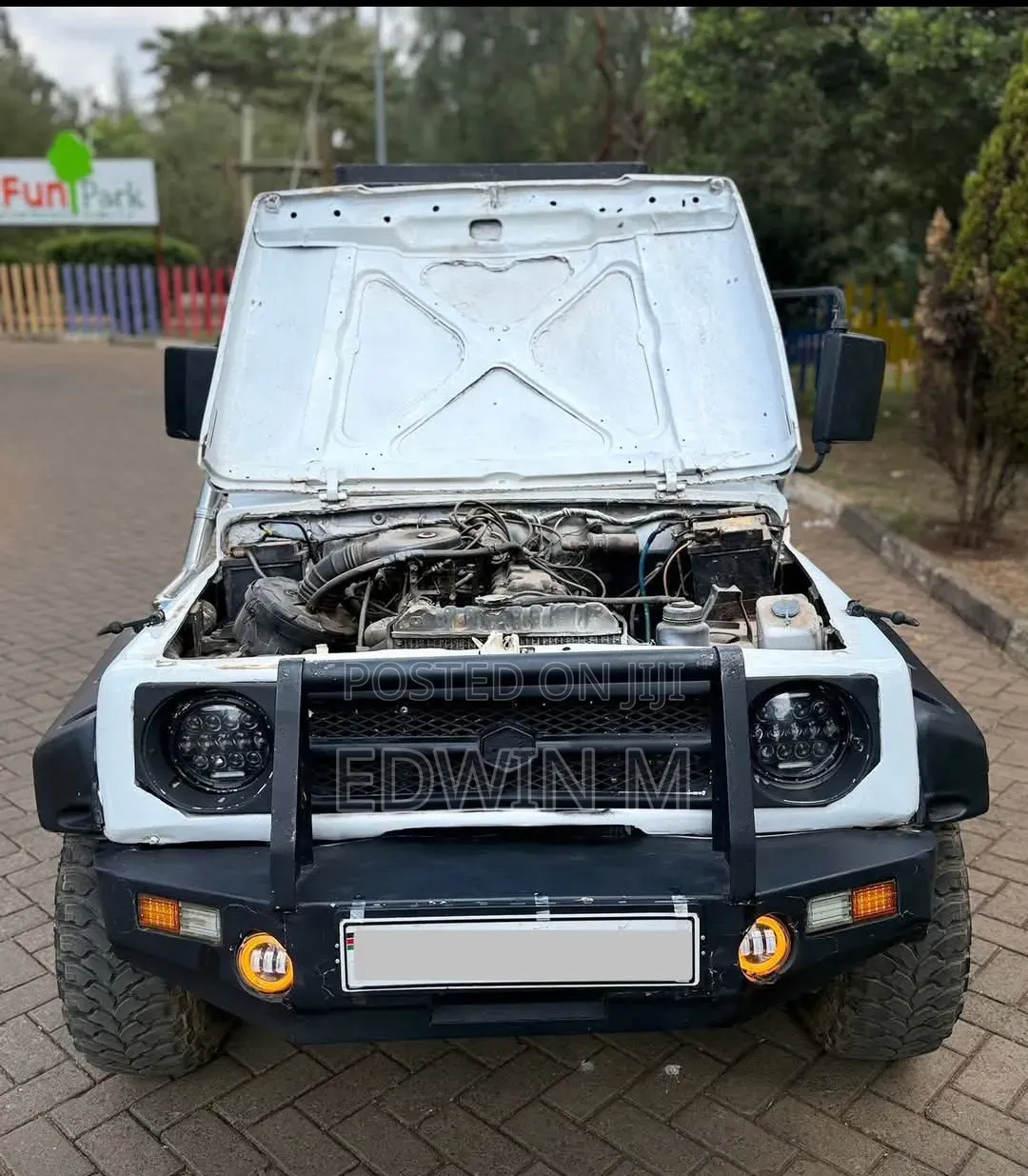 Suzuki Samurai 1995 White
