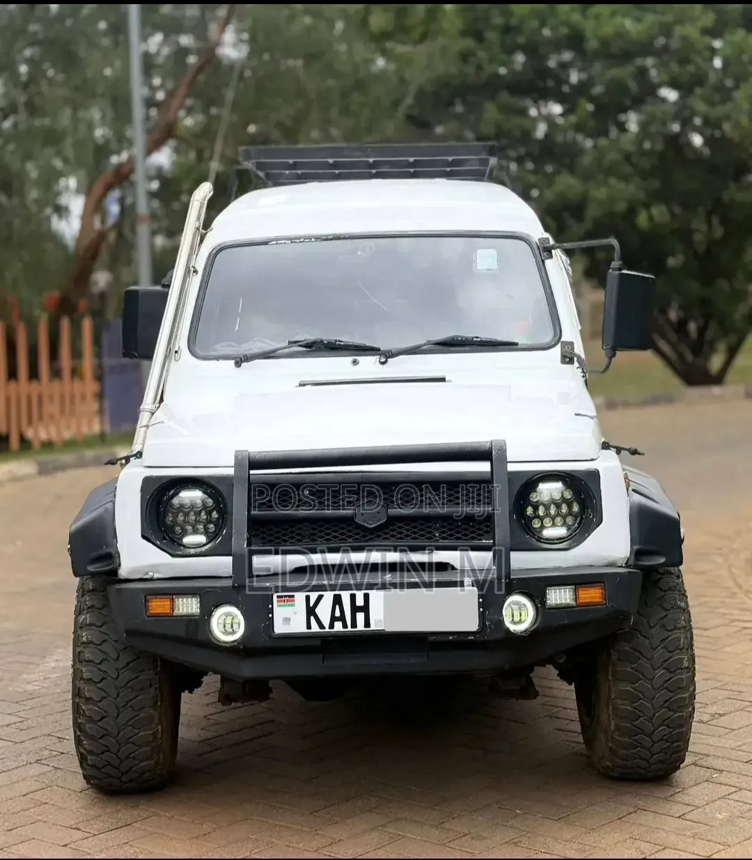 Suzuki Samurai 1995 White