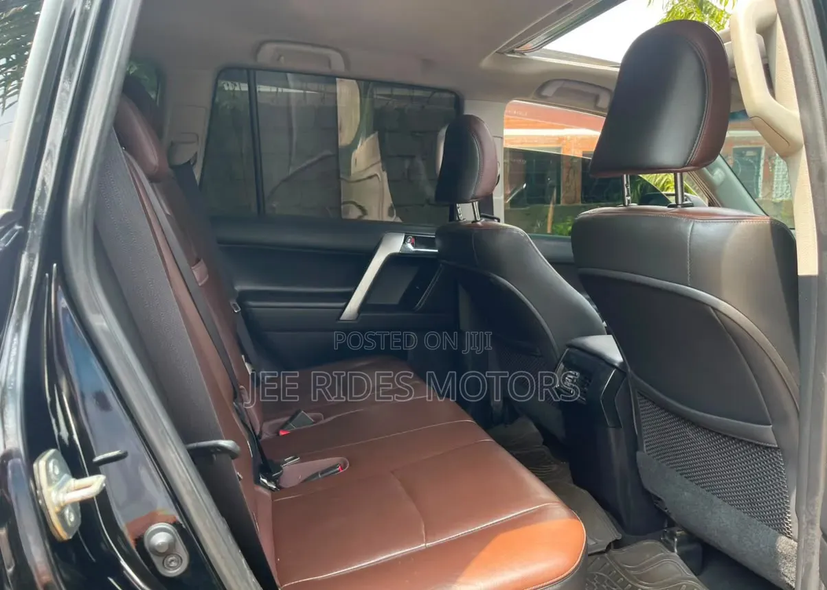 Toyota Land Cruiser Prado 2017 Burgundy